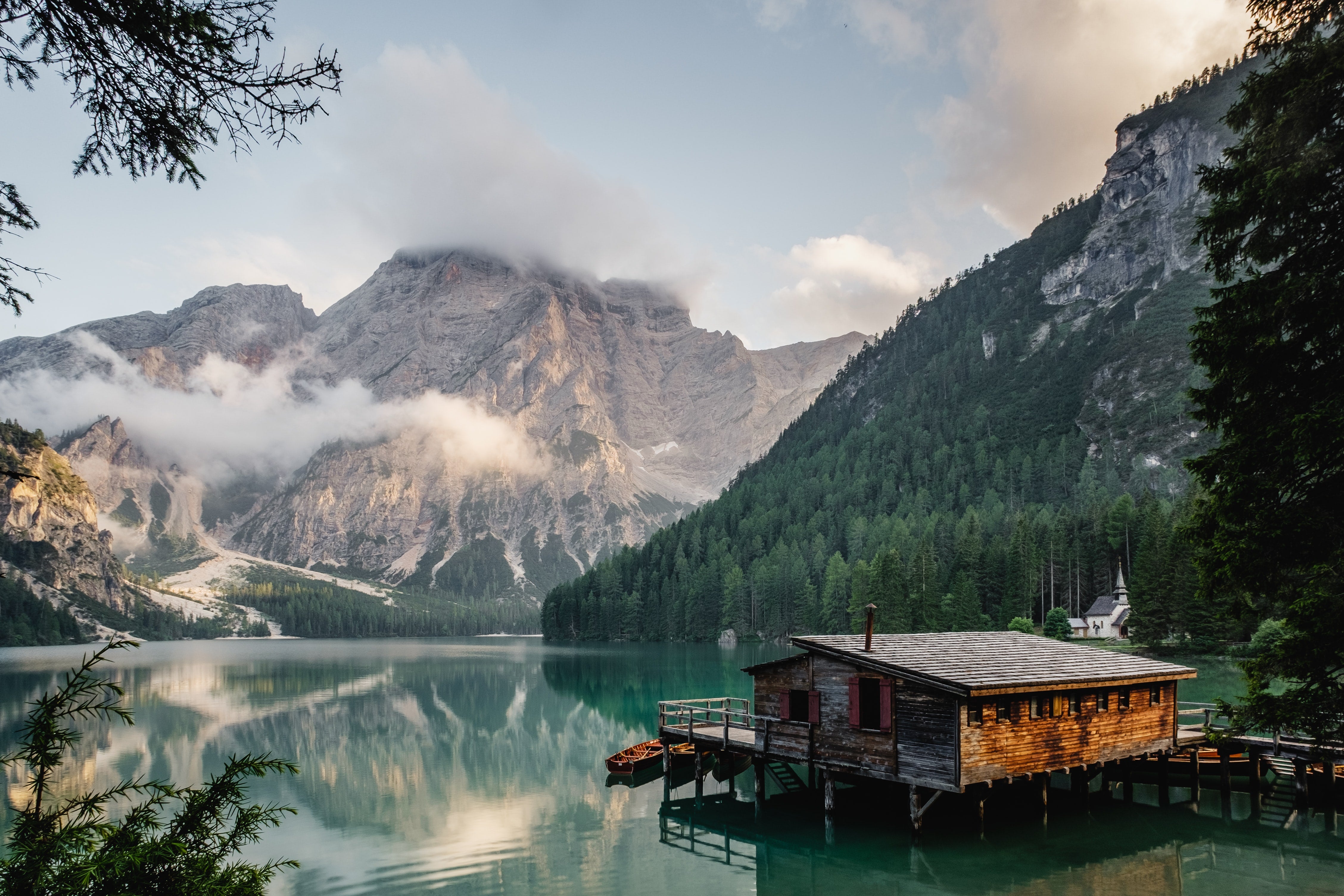 Il Lago di Braies: la gemma incastonata tra le Dolomiti